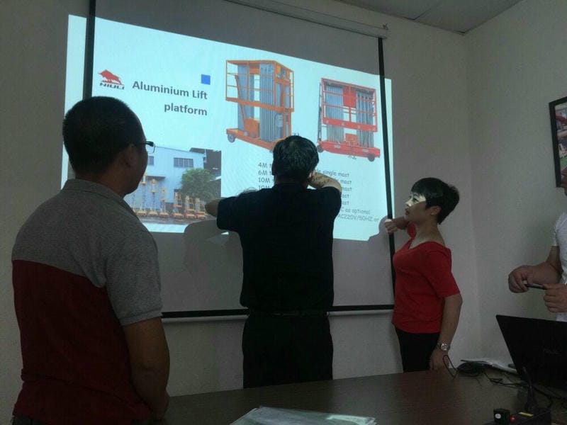 Đào tạo xe nâng người Niuli