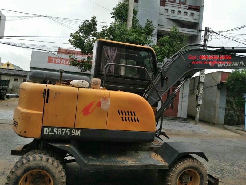 Xúc đào bánh lốp WOLWA gầu 0,3 m3