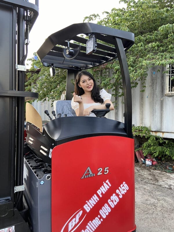 xe nang binh phat