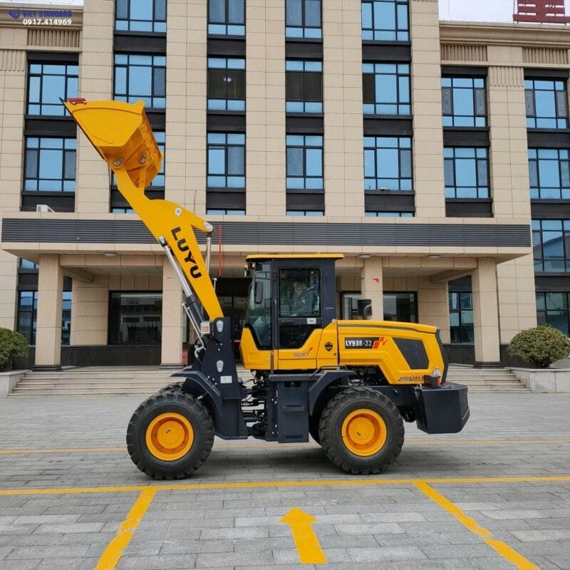 Xúc lật LUYU Tín Phát