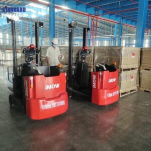 Xe nang dien EFS101S iMOW VietStandard