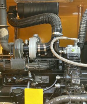 Dong co YUNNEI 76 KW Xuc Lat TP930