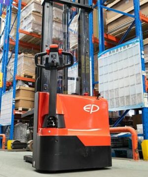 Xe Nâng Tay Điện 1.5 Tấn Stacker ES15-15ES 24V/125AhXe Nâng Tay Điện 1.5 Tấn Stacker Es15-15es 24v125ah