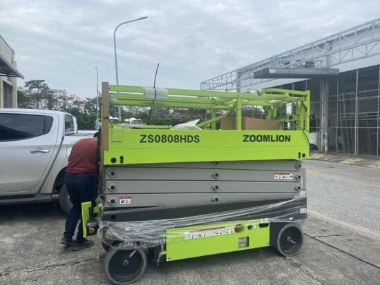 Xe nang nguoi zoomlion 7