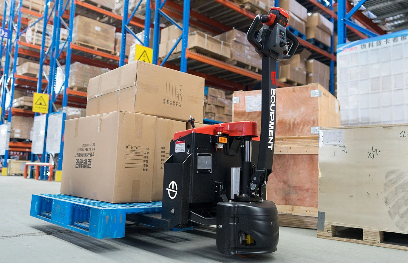 Xe Nang Tay Dien 2025 Vietstandard