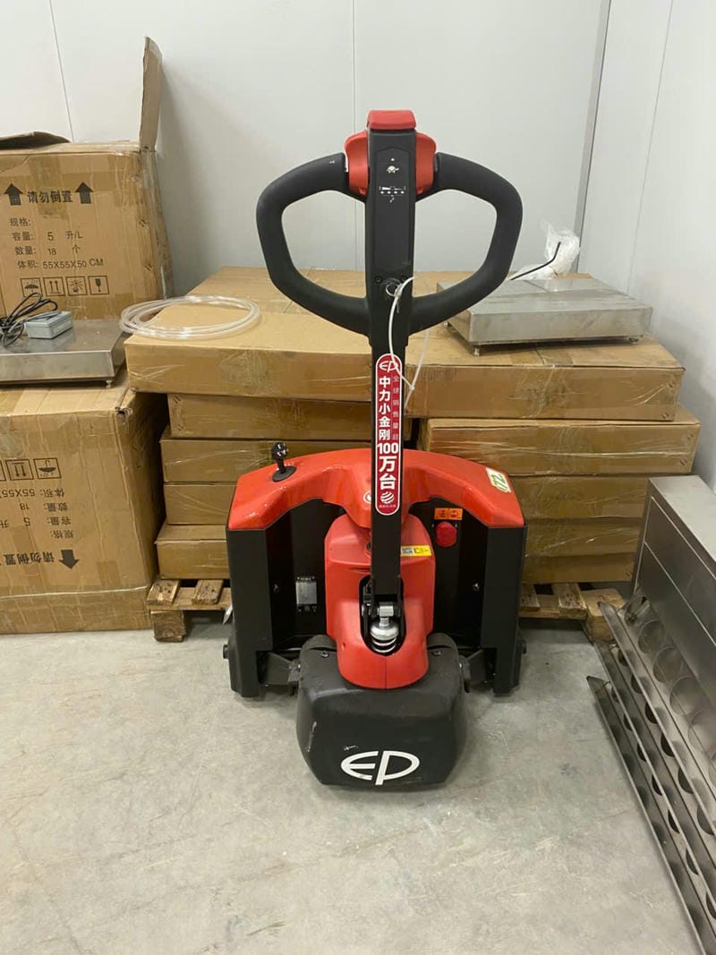 Xe Nâng Tay điện F4 Ep