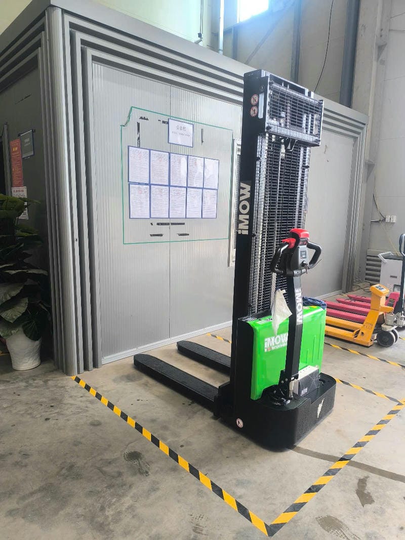 Xe Nâng Tay điện 2 Tấn Stacker