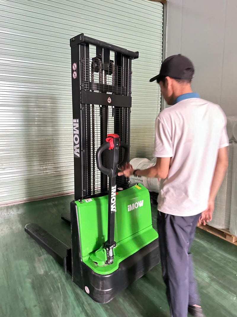 Kiểm tra thiết bị trước khi sử dụng