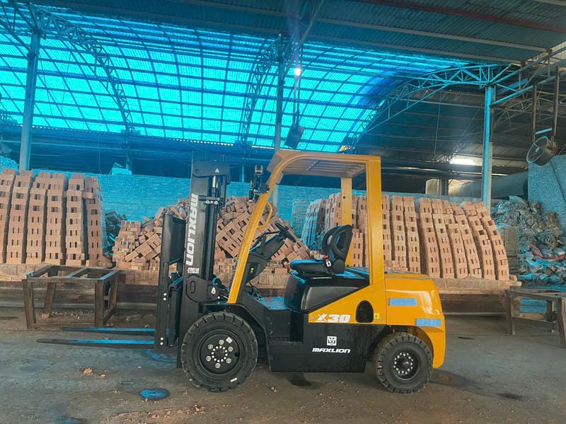 Xe Nâng Dầu 3 Tấn Maxlion 1