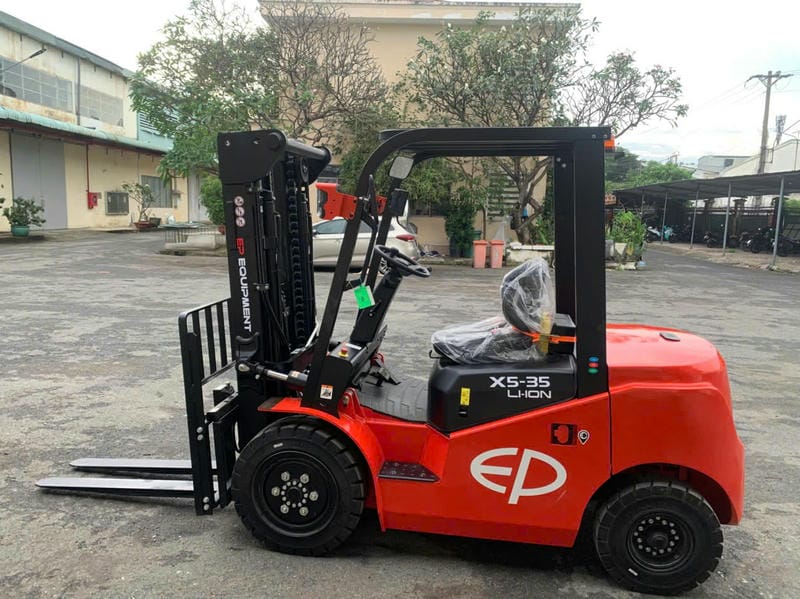 Xe Nâng Lithium Efx5-351 3.5 Tấn 4.5 M 3