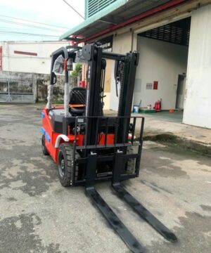 Xe Nâng Điện Lithium 2.5 Tấn Efx5-251 80v280ah 3