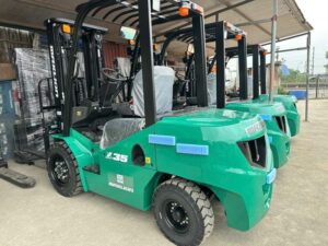 Xe Nâng Dầu 5