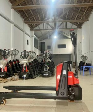 Xe Nâng Tay Điện 2 Tấn Pallet Truck ET208 Ắc Quy Chì-Axit/Li-ion 48VXe Nâng Tay Điện 2 Tấn Pallet Truck Et208 Ắc Quy Chì-axitli-ion 48v