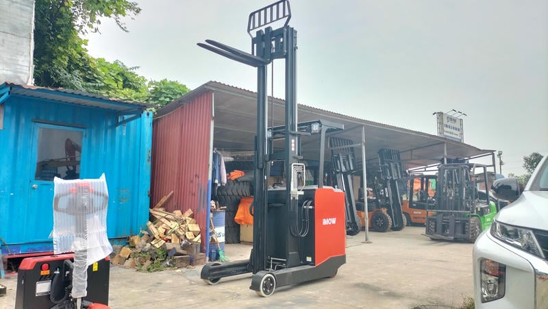 Xe Nâng điện đứng Lái Reach Truck 5