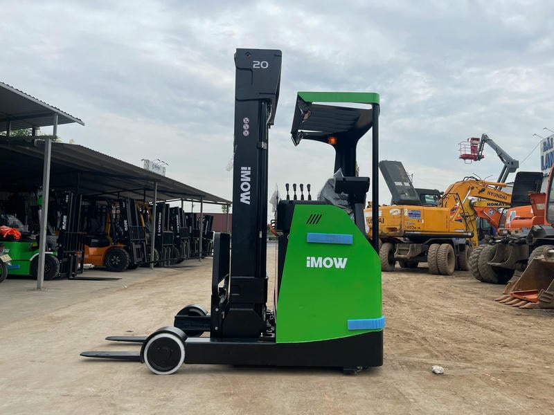 Xe Nâng Reach Truck3