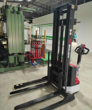 Xe Nâng Điện Đứng Lái 1.5 Tấn Stacker ESD152 Nguồn 24V/85AhXe Nâng Điện Đứng Lái 1.5 Tấn Stacker Esd152 Nguồn 24v85ah 3