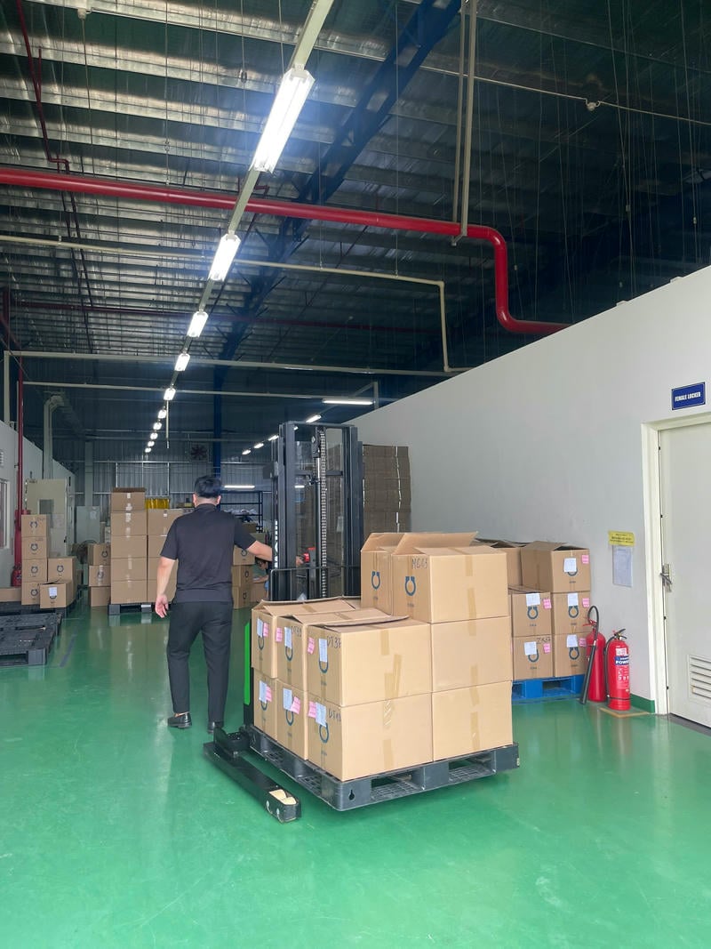 Pin lithium phù hợp vận hành nhiều ca, sạc nhanh, chi phí vòng đời thấp hơn