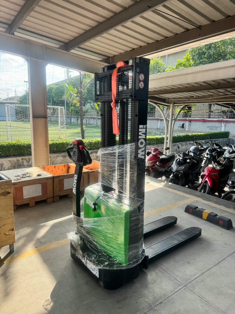 Stacker đứng lái tải trọng nâng 1.0 - 2.0 tấn, chiều cao 1.6m - 5.5m