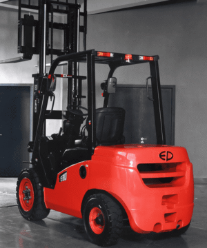 Xe Nâng Dầu 3 Tấn Cpcd30t8 Nâng Cao 6m Mitsubishixinchai 4