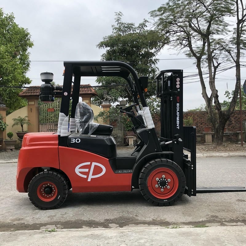 Xe Nâng Dầu 3 Tấn CPCD30T8 Nâng Cao 6m Mitsubishi/Xinchai