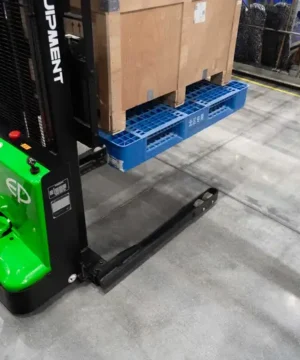 Xe Nâng Điện Đứng Lái 1.2 Tấn Stacker Ds4-d Ep Nguồn 24v80ah 8