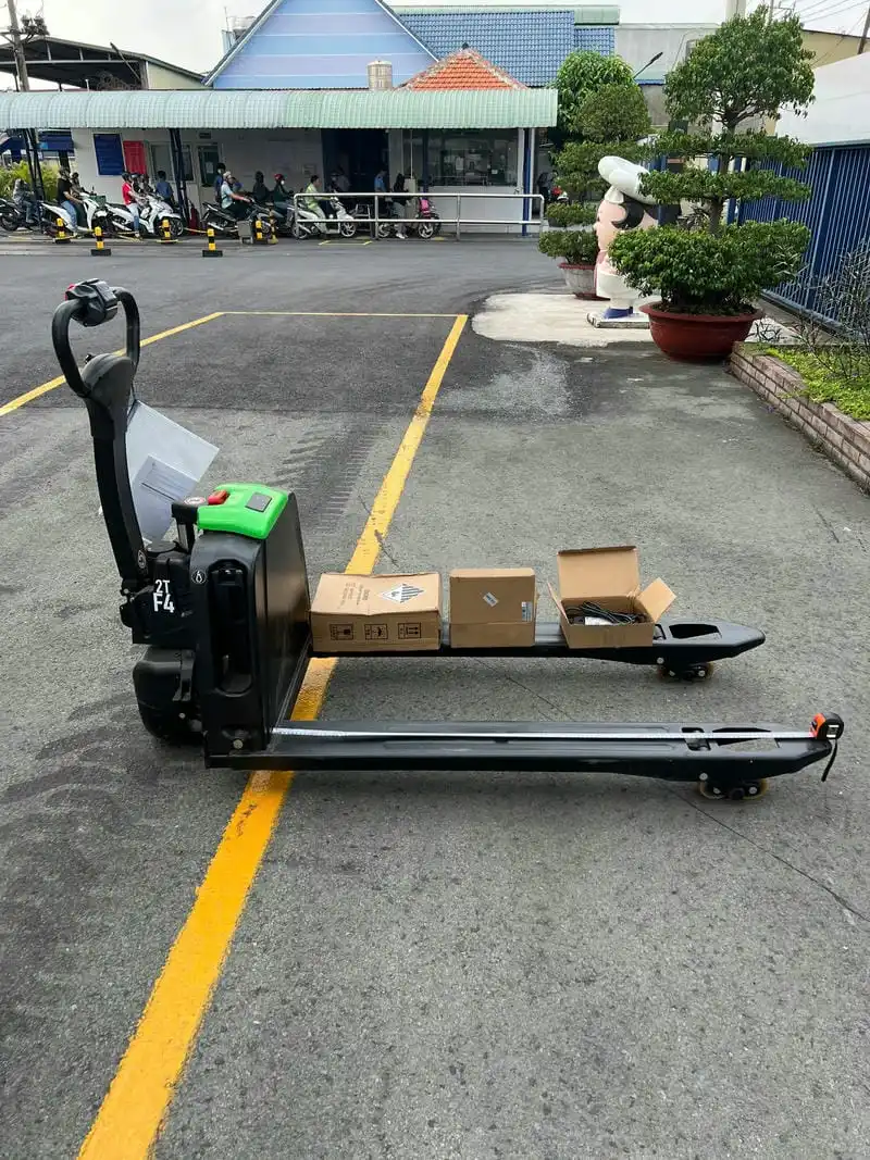 Cho thuê xe nâng mới linh hoạt theo ngày tuần tháng quý