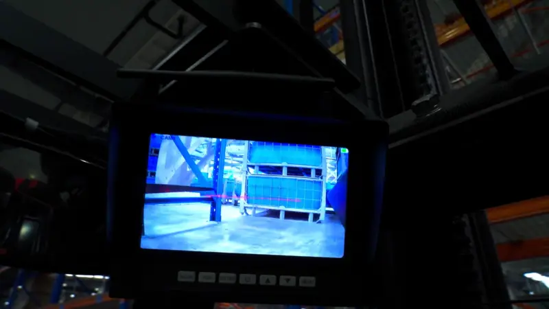 Xe Nâng Điện Đứng Lái 1.5 Tấn Reach Truck Nâng Cao 11.5m